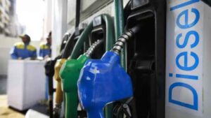 Oil Marketing Companies Hike Dealer Commissions: What It Means For Fuel Prices