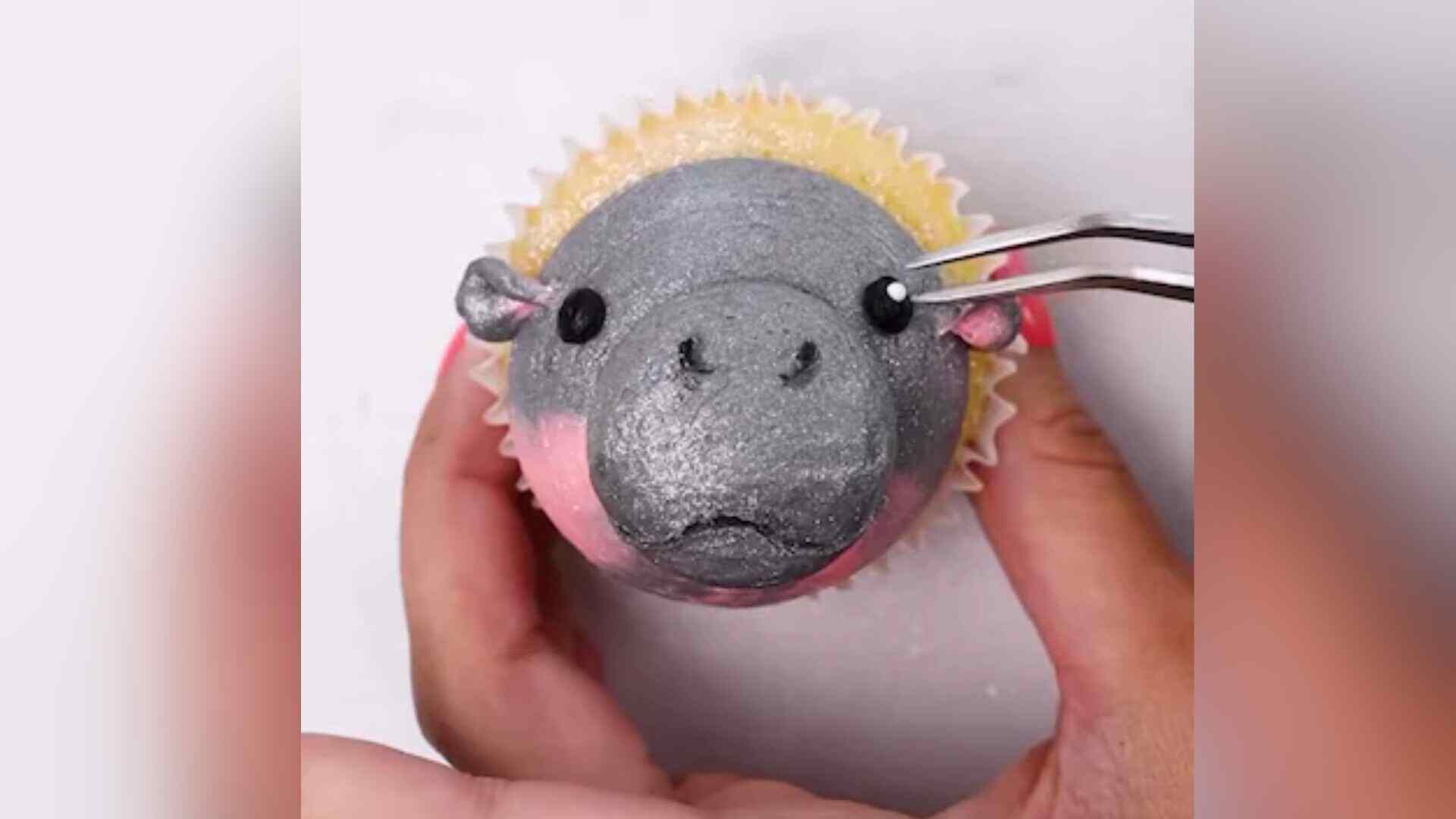 Shiny Moo Deng-Themed Cupcake