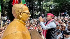 Akhilesh Yadav Accuses BJP of Denying Permission to Socialists for Jai Prakash Narayan Tribute