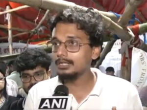 West Bengal Junior Doctors on Indefinite Hunger Strike: “No One Can Prove Our Demands Are Wrong”