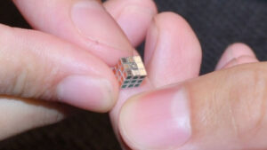 Pocket-Sized Puzzle: The World’s Tiniest Rubik’s Cube Debuts at ₹4.39 Lakhs!