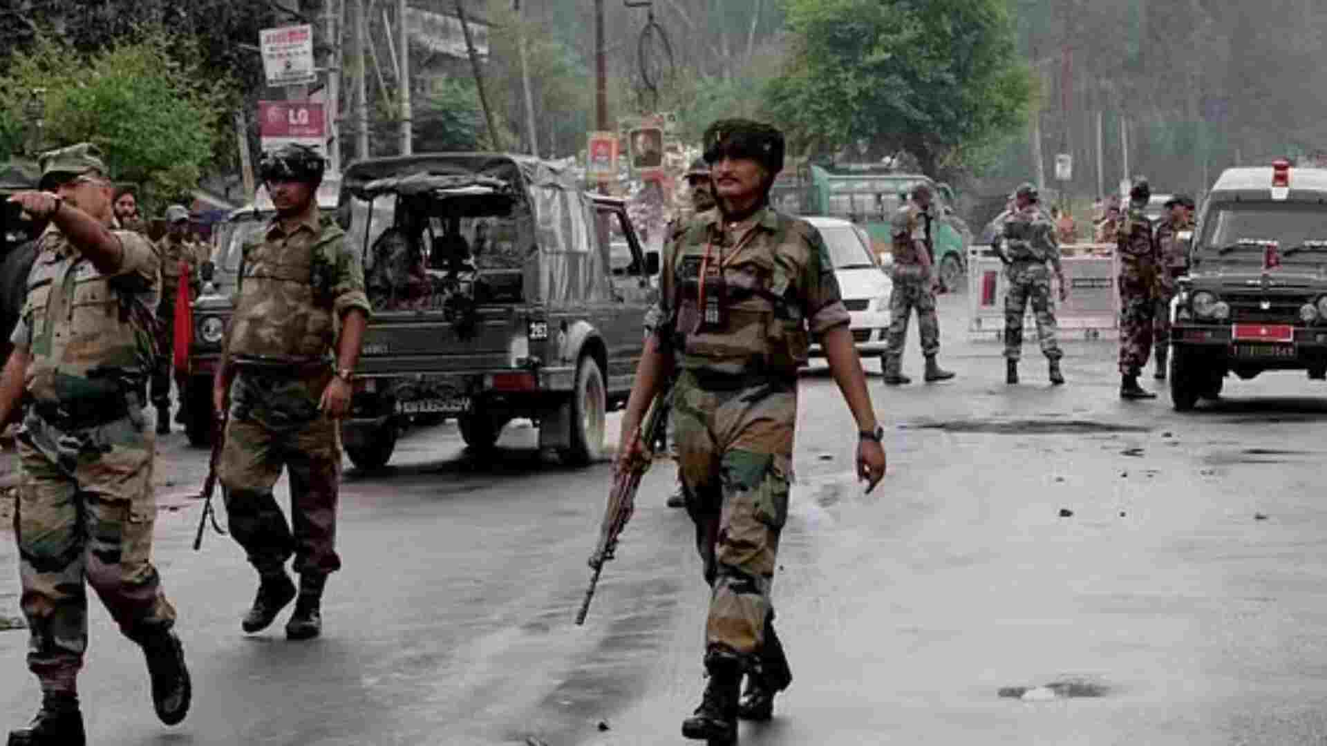 Security Forces Eliminate Armed Terrorist In J&K’s Baramulla, Large Cache Of Weapons Recovered