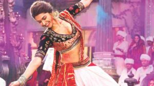 Bollywood dandiya-inspired looks to rock this Navratri