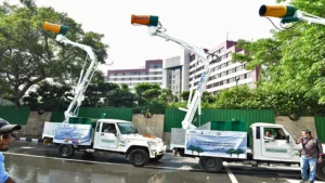 Delhi Deploys 200 ‘Anti-Smog Guns’ to Combat Post-Diwali Pollution