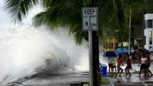 Super Typhoon Man-yi Batters Philippines, Triggers Massive Evacuations