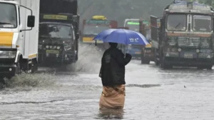 Cyclone Fengal Nears Tamil Nadu, Triggers Heavy Rains and School Closures