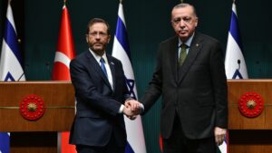 Erdogan Confirms Blocking Herzog’s Flight to COP29 Over Turkish Airspace