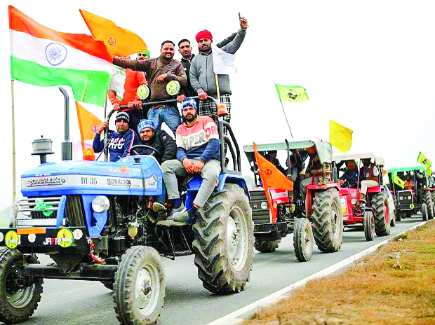 The call for tractor march was given by the farmer leaders associated with the Samyukta Kisan Morcha (Non-Political) and Kisan Mazdoor Morcha after the Haryana police had foiled another attempt of farmers to enter Haryana and launch the Delhi march on December 16.