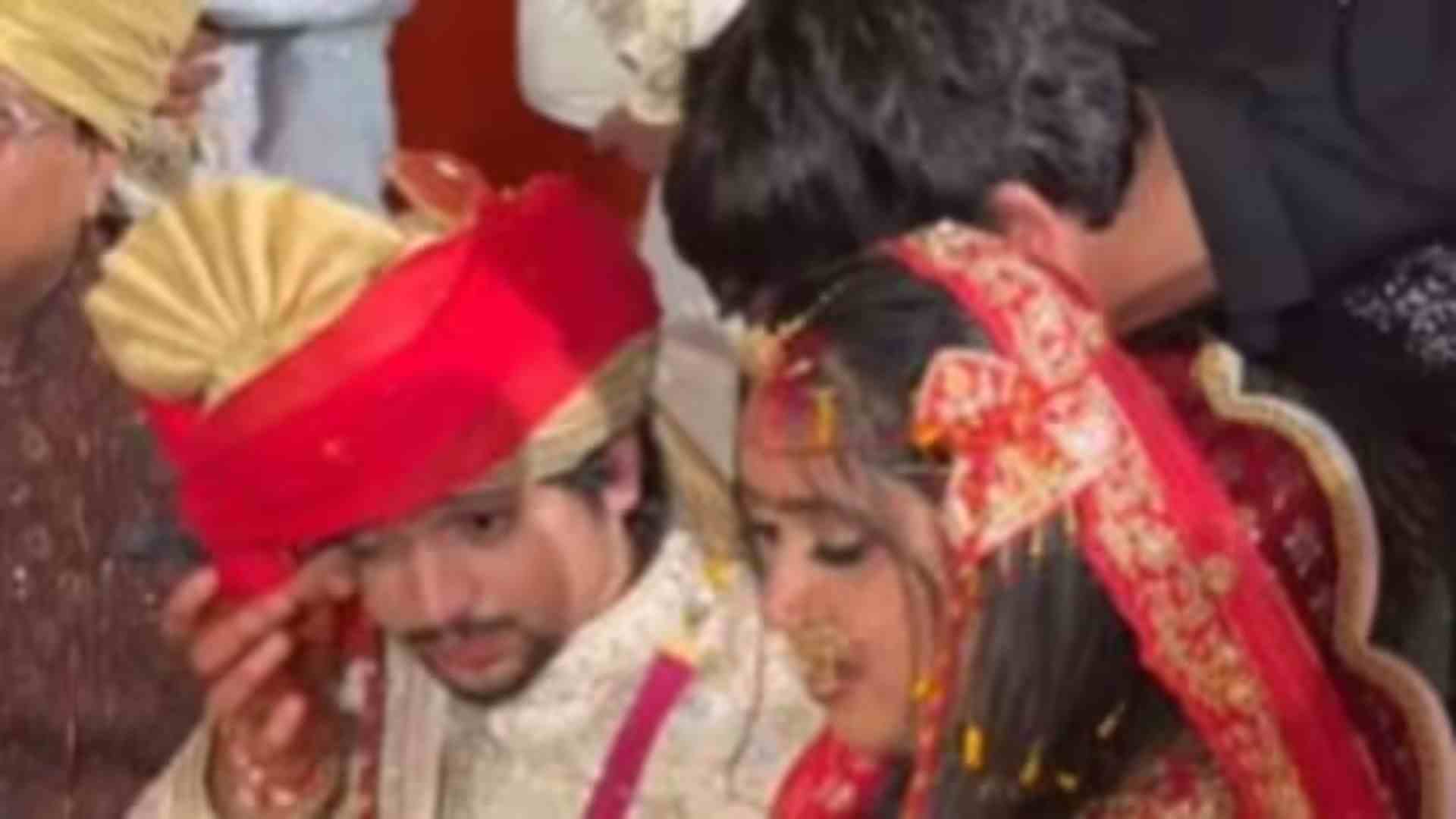 Groom Fights Back Tears During Bride’s Vidai | WATCH