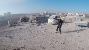 Russian and Syrian Jets Strike Back as Rebels Push Toward Aleppo