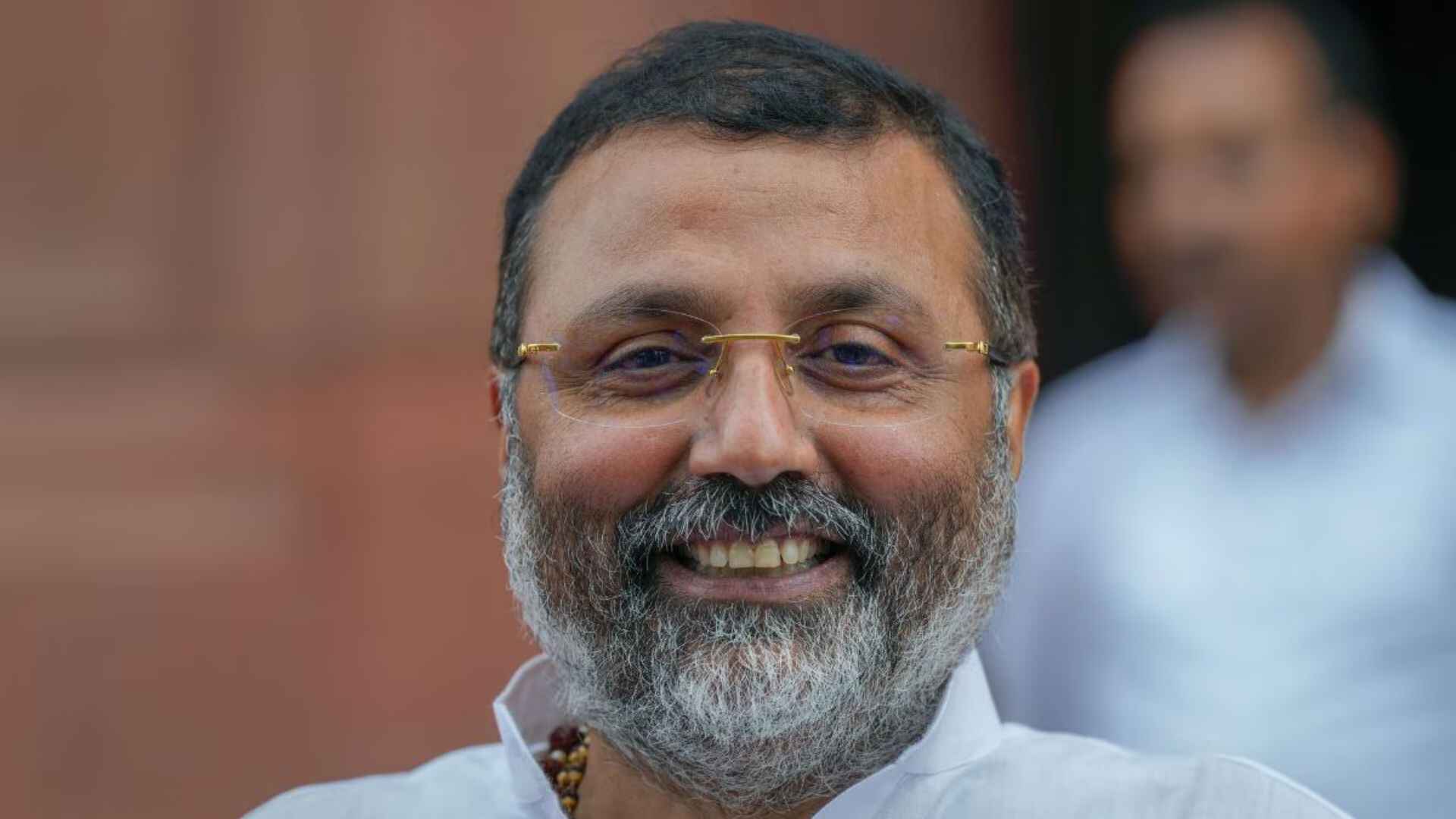 Congress demands apology from BJP’s Nishikant Dubey for linking Gandhis with OCCRP