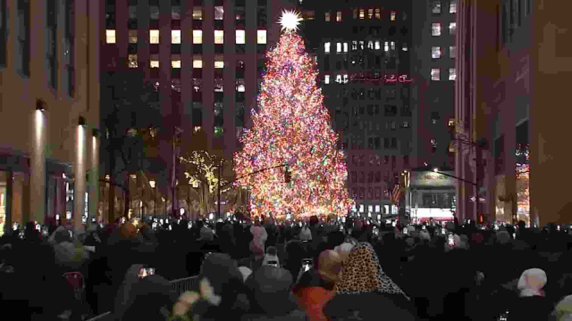 New York City Welcomes Holiday Season with Rockefeller Center Christmas Tree Lighting