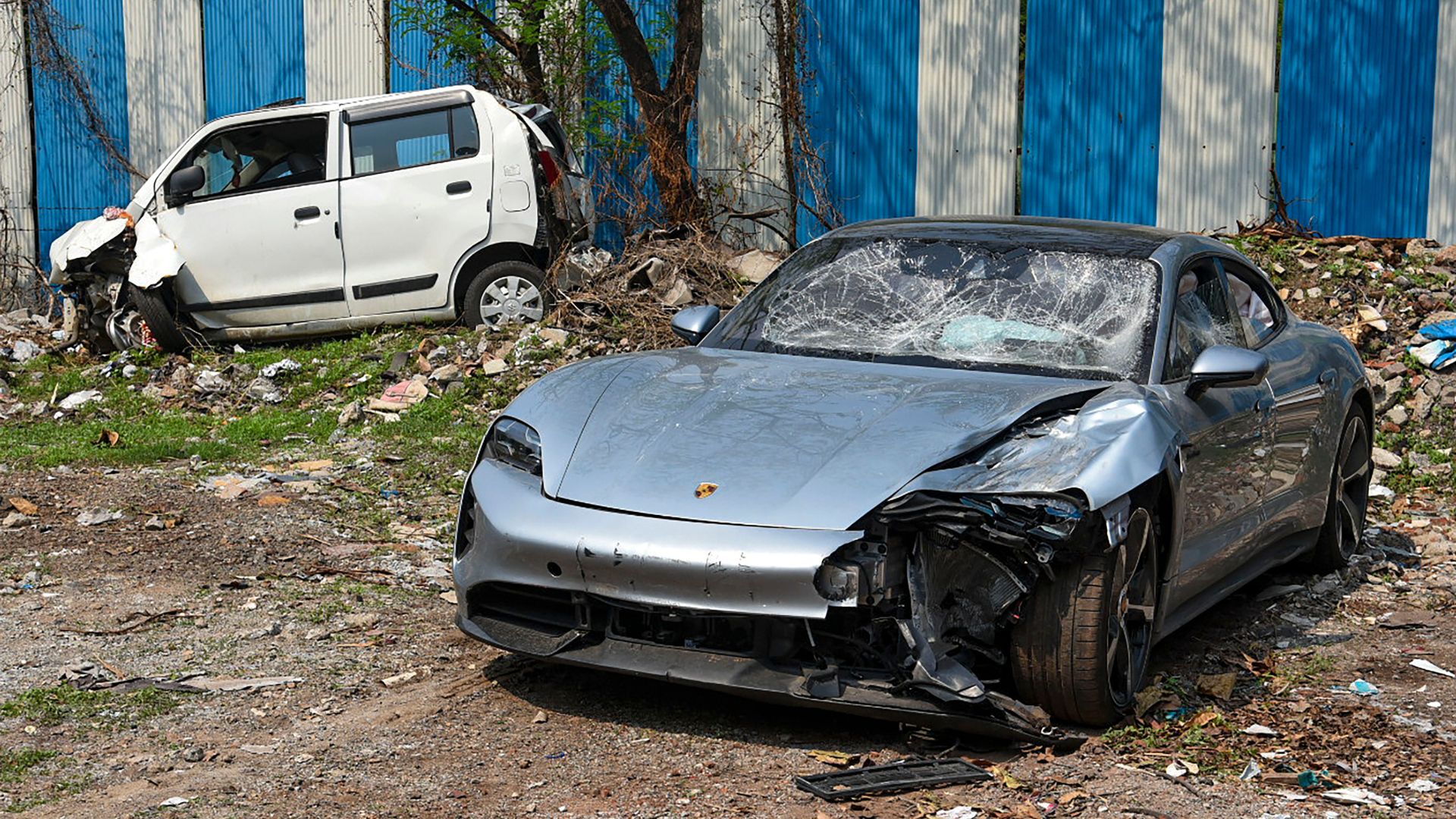 Teenager Crashes Porsche Into Motorcycles In Mumbai’s Bandra