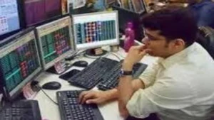 Here’s What Indian Stock Market Dipping 1,064.12 Points Means For Businesses