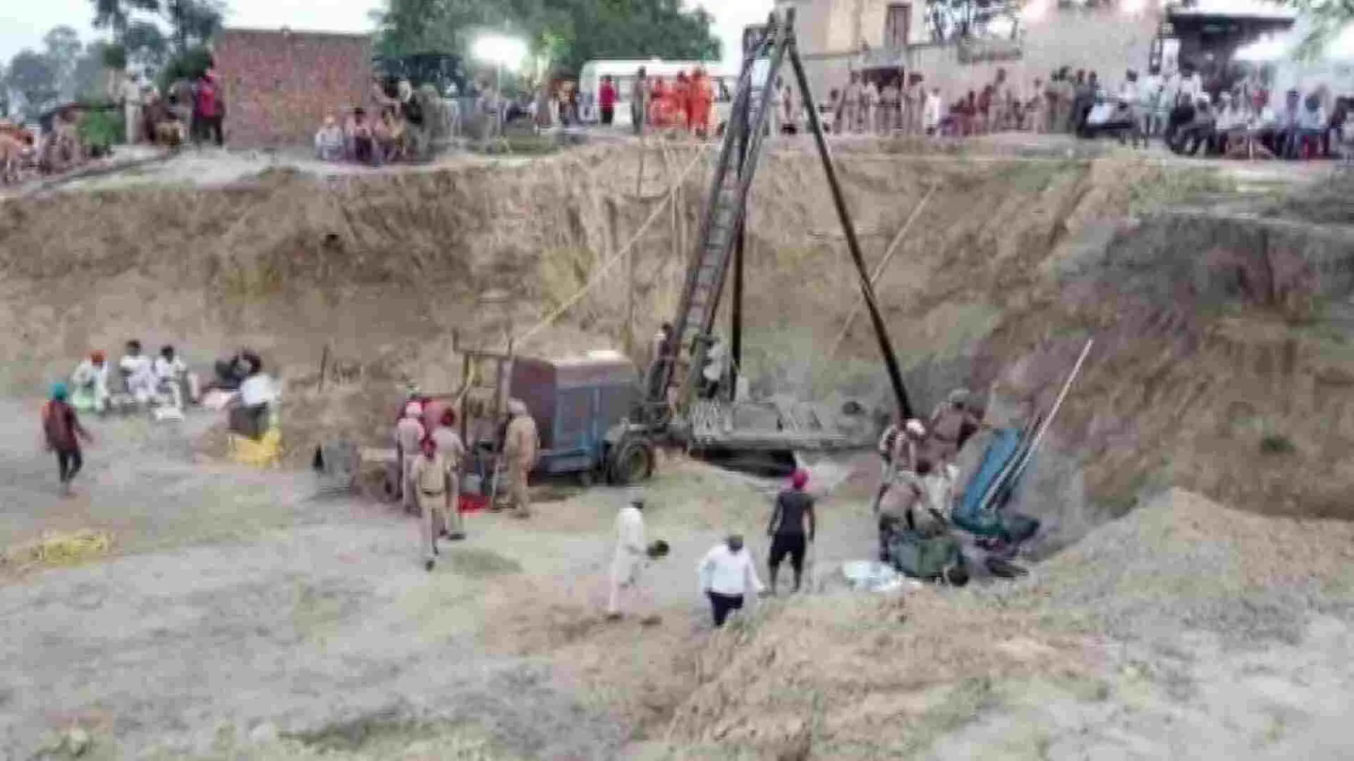 Rajasthan: Rescue Operation Underway to Free Toddler from Borewell in Kiratpur Village