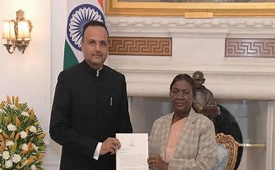 Indian High Commissioner To Mauritius Meets President Murmu