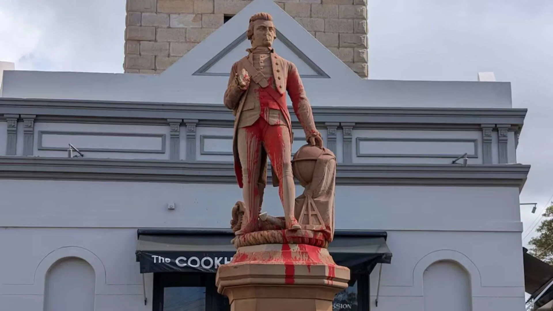 Captain Cook Statue Vandalized and Painted Red in Sydney Before Australia Day