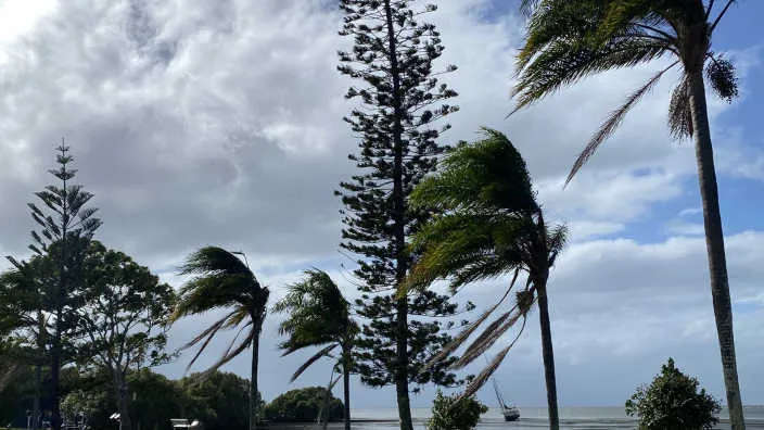 Cyclone Alfred Approaches Australia: Flights Cancelled, Airports Shut Down