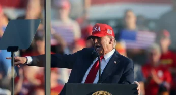 Donald Trump Announces UFC Championship Bout on White House Lawn in 2025