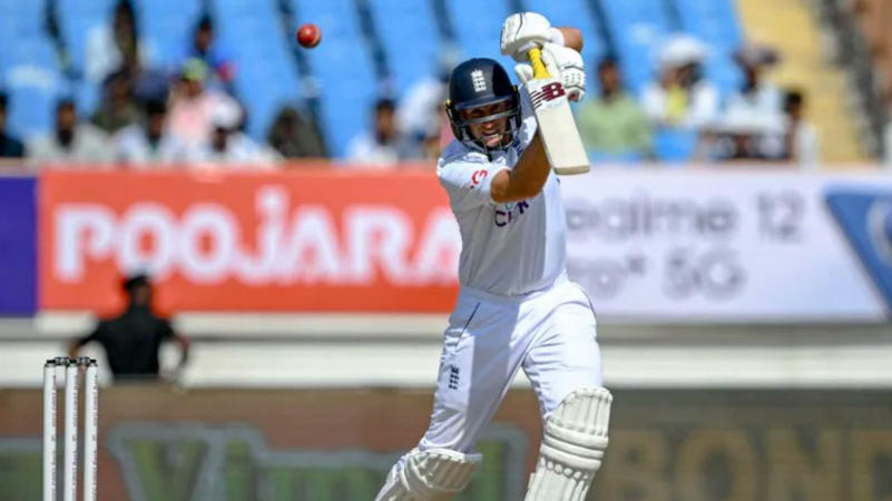 Sundar Benched as England Batters Flourish, Experts Slam Team Strategy