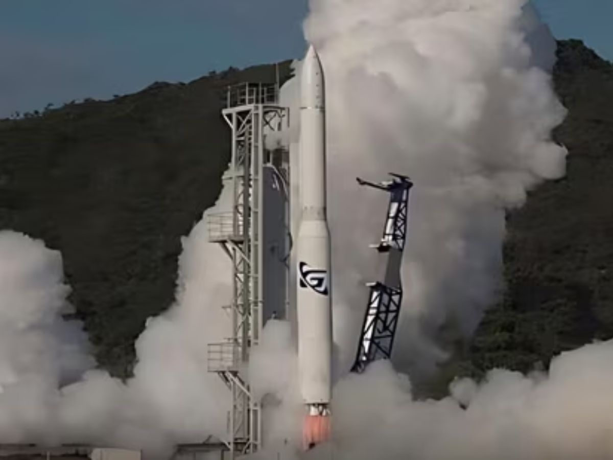 Australian-Made Rocket Crashes Just 14 Seconds After Launch | Watch