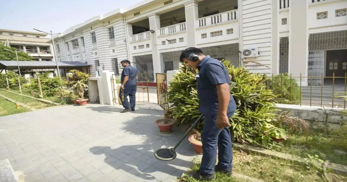 Hoax Bomb Threat Emails Created Panic and Chaos at 40 Schools in Bengaluru