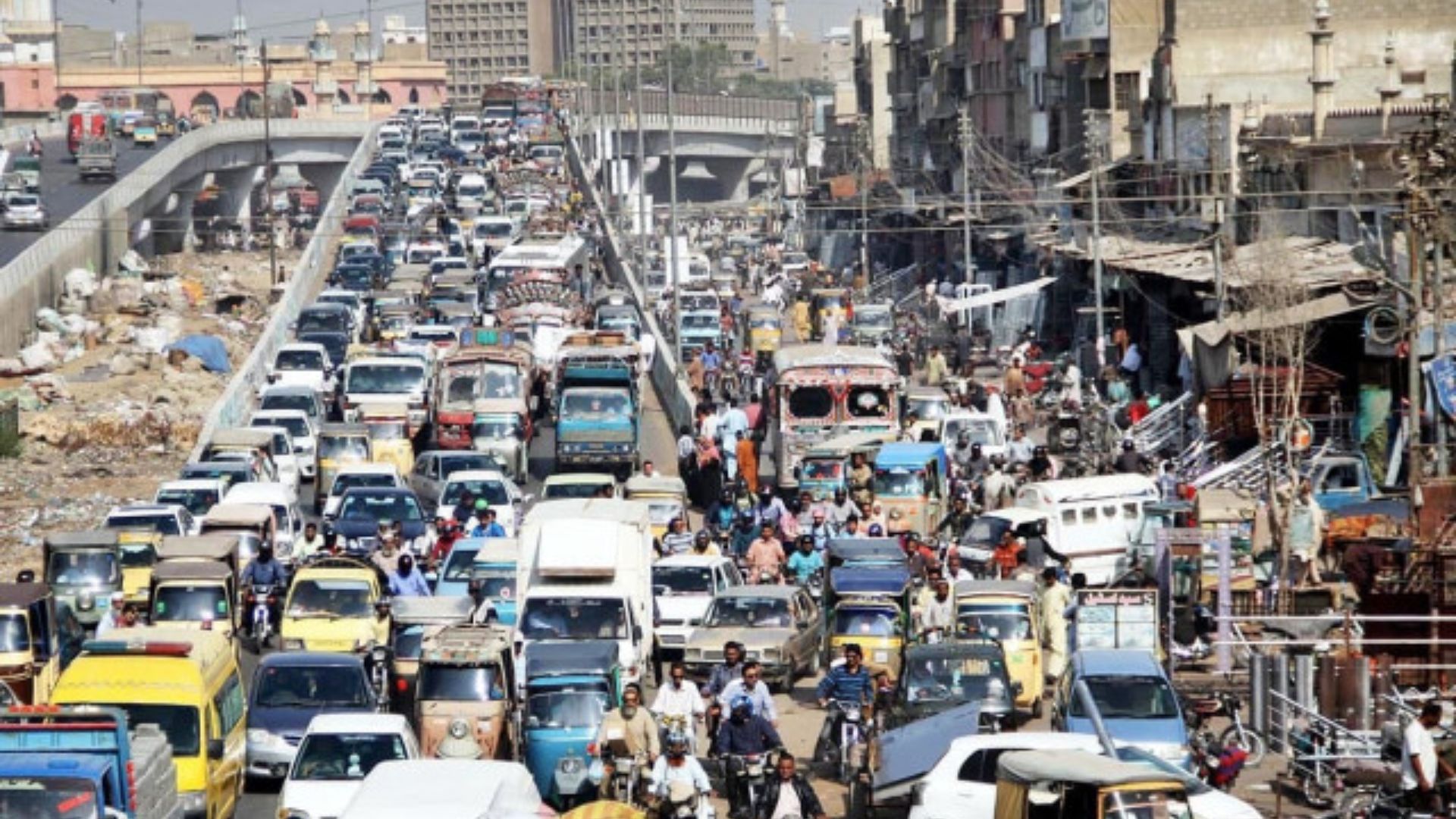 Karachi Reels as Power Cut Protest Blocks Key Roads, Brings City to Standstill