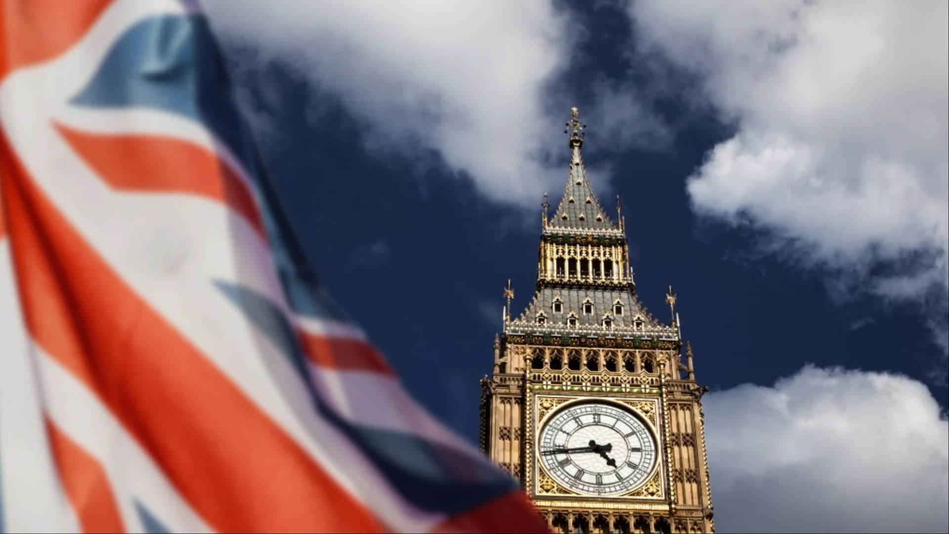 UK to Lower Voting Age to 16, Crack Down on Foreign Political Donations