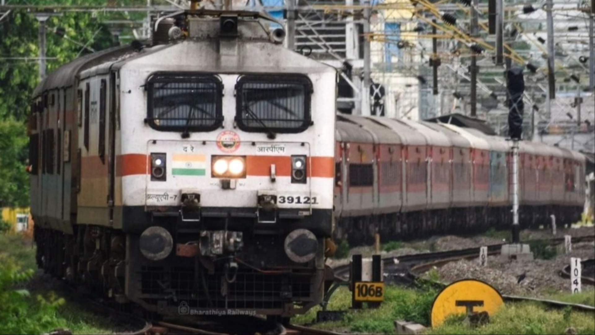 Overpacking for Your Train Journey? Indian Railways Has Strict Rules and Penalties