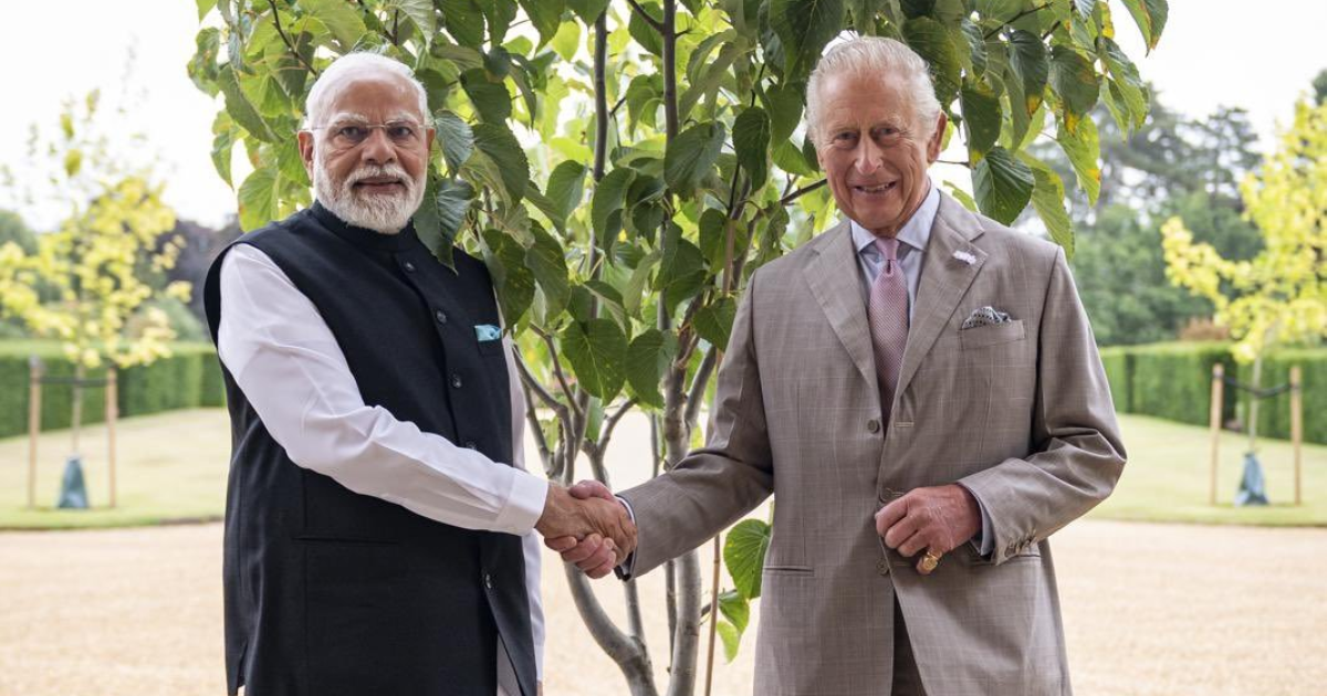 PM Modi Gifts Tree Sapling to King Charles Under ‘Ek Ped Maa Ke Naam’ After India-UK Trade Pact