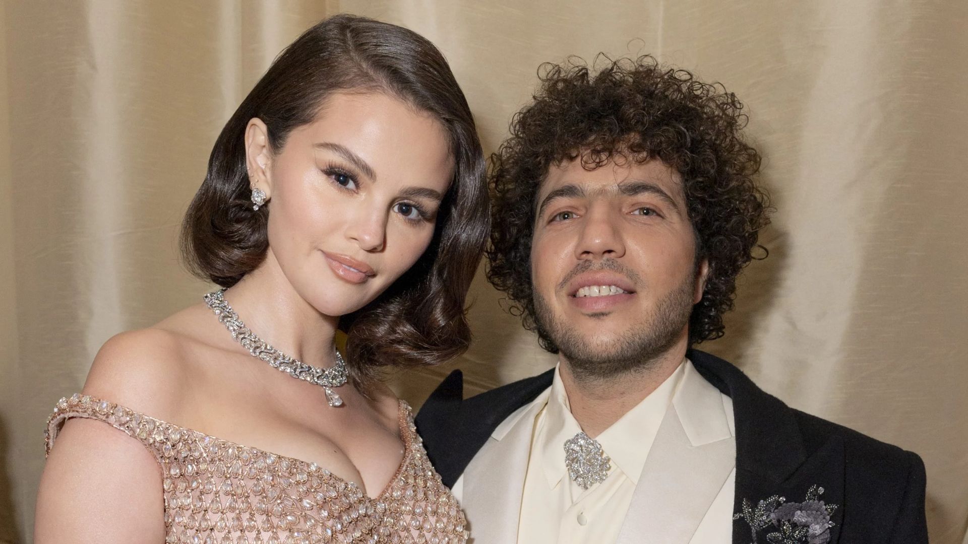 Selena & Benny’s September Wedding: Will Taylor Swift Attend?
