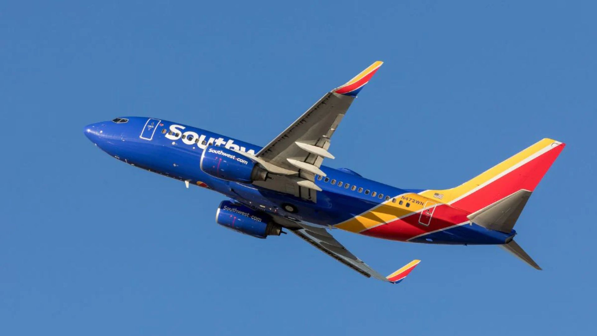 Southwest Flight Plunges to Avoid Collision in California, 2 Crew Members Injured