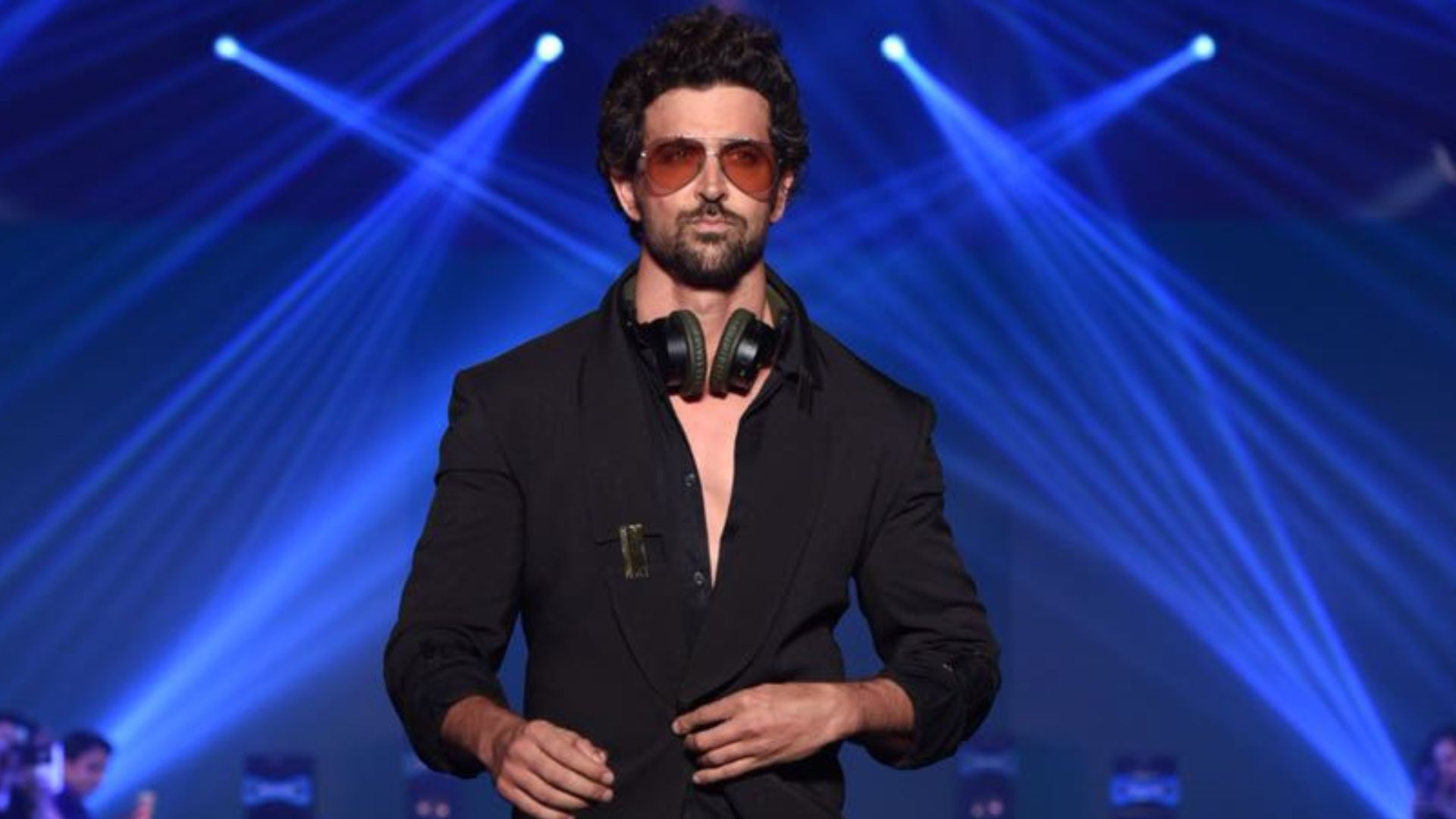 Hrithik Roshan Revives ‘Kaho Naa… Pyaar Hai’ Magic at Sri Lanka Event, Dances to War 2 Track