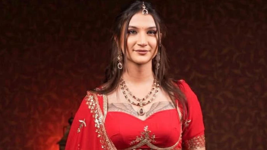 Anaya Bangar Brings Her Story of Transformation to Bigg Boss 19