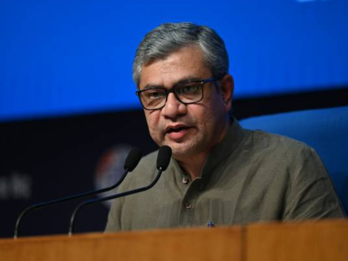 CAG Audit Uncovers ₹5,257 Crore Hidden Loss in Indian Railways: True Passenger Service Costs Revealed