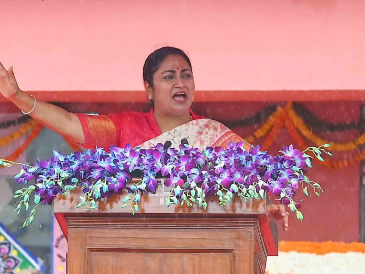 Delhi CM Rekha Gupta Seen in First Public Appearance After Attack