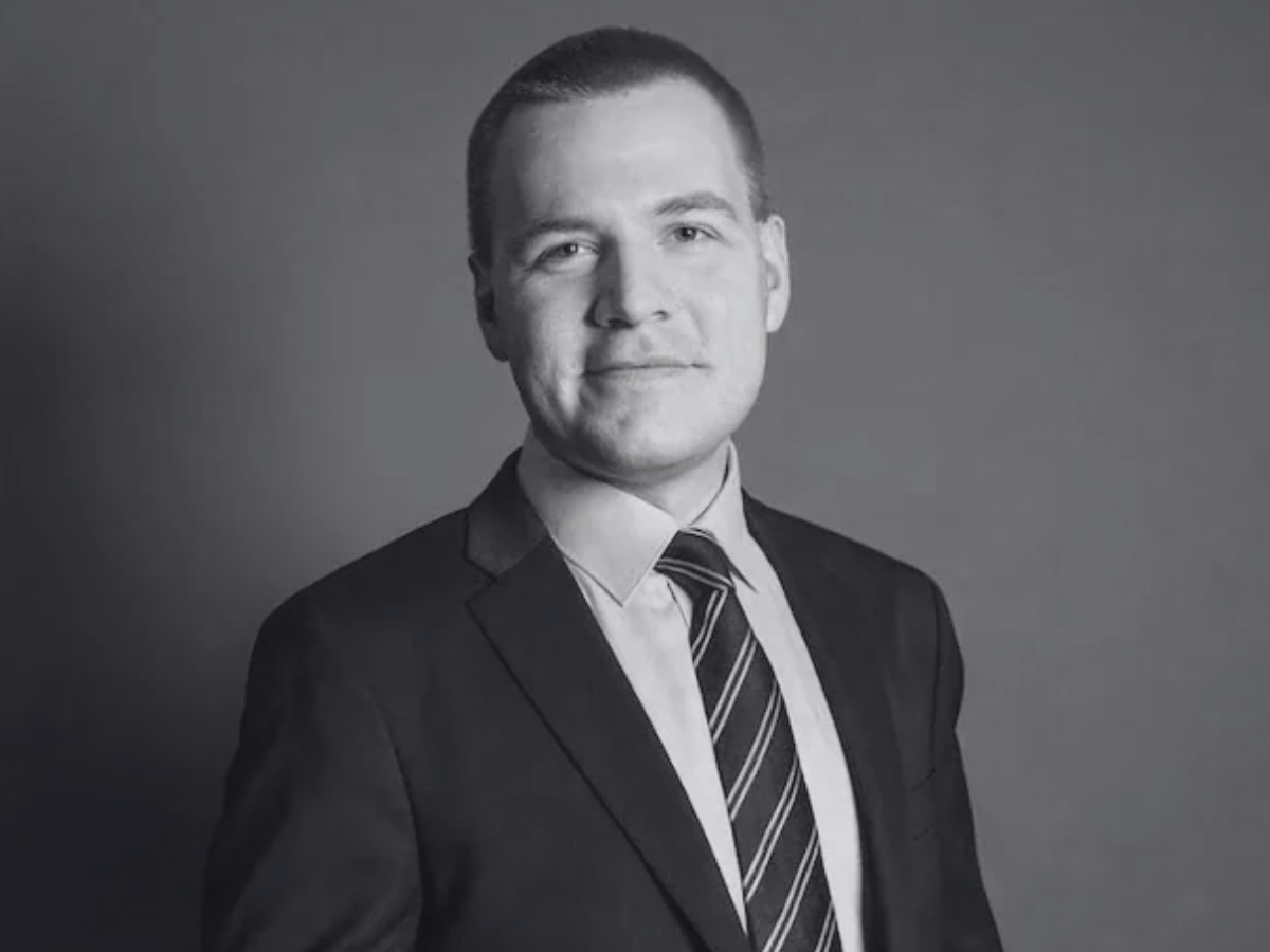 Finnish Politician Dies Suddenly in Parliament: What Triggered the Tragedy? | Know Details