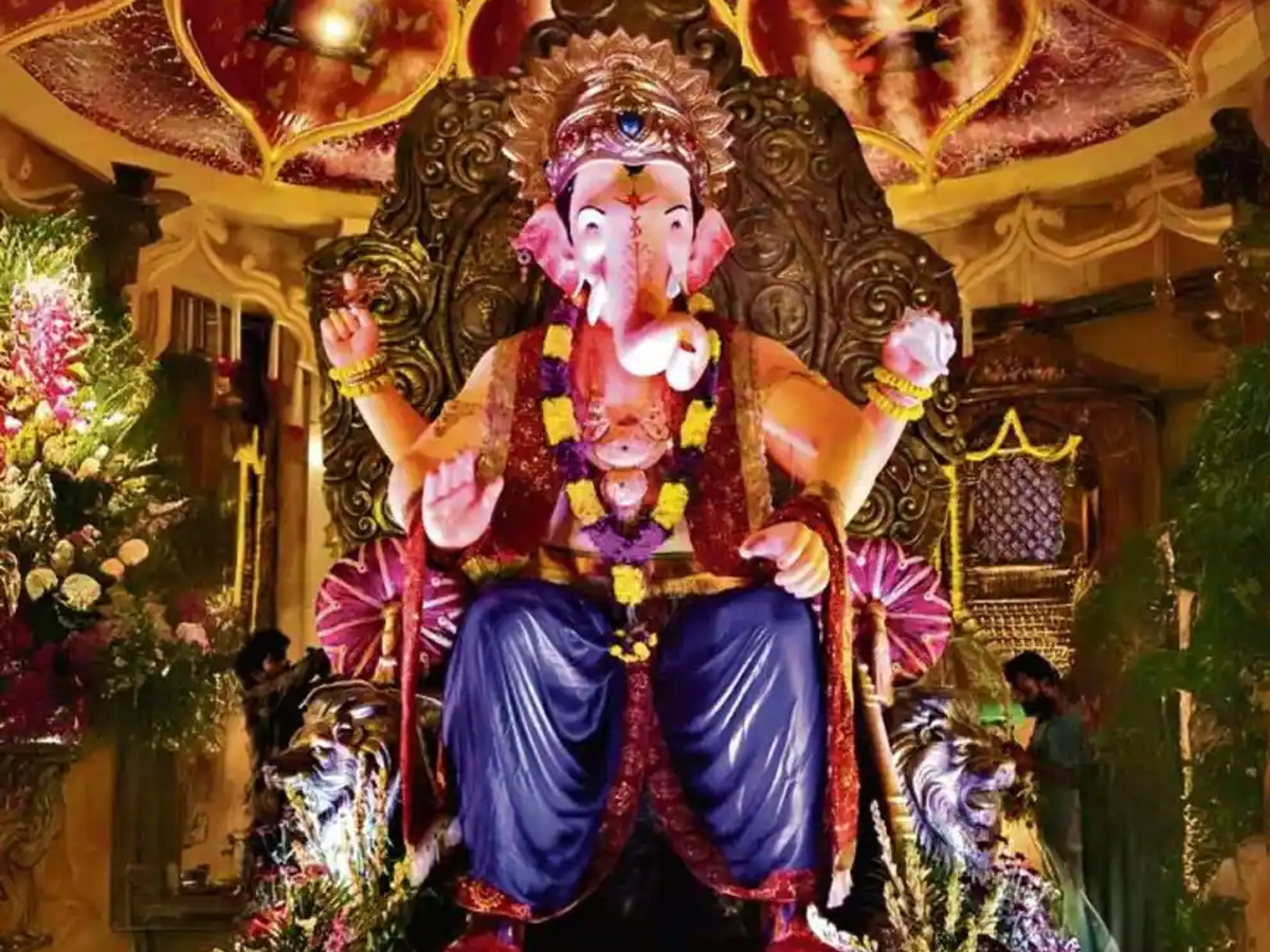 Ganesh Idol - Photo Gallery