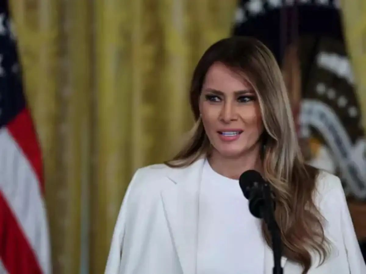 Did Melania Trump Use AI to Draft ‘Peace Letter’ for Putin in Alaska?