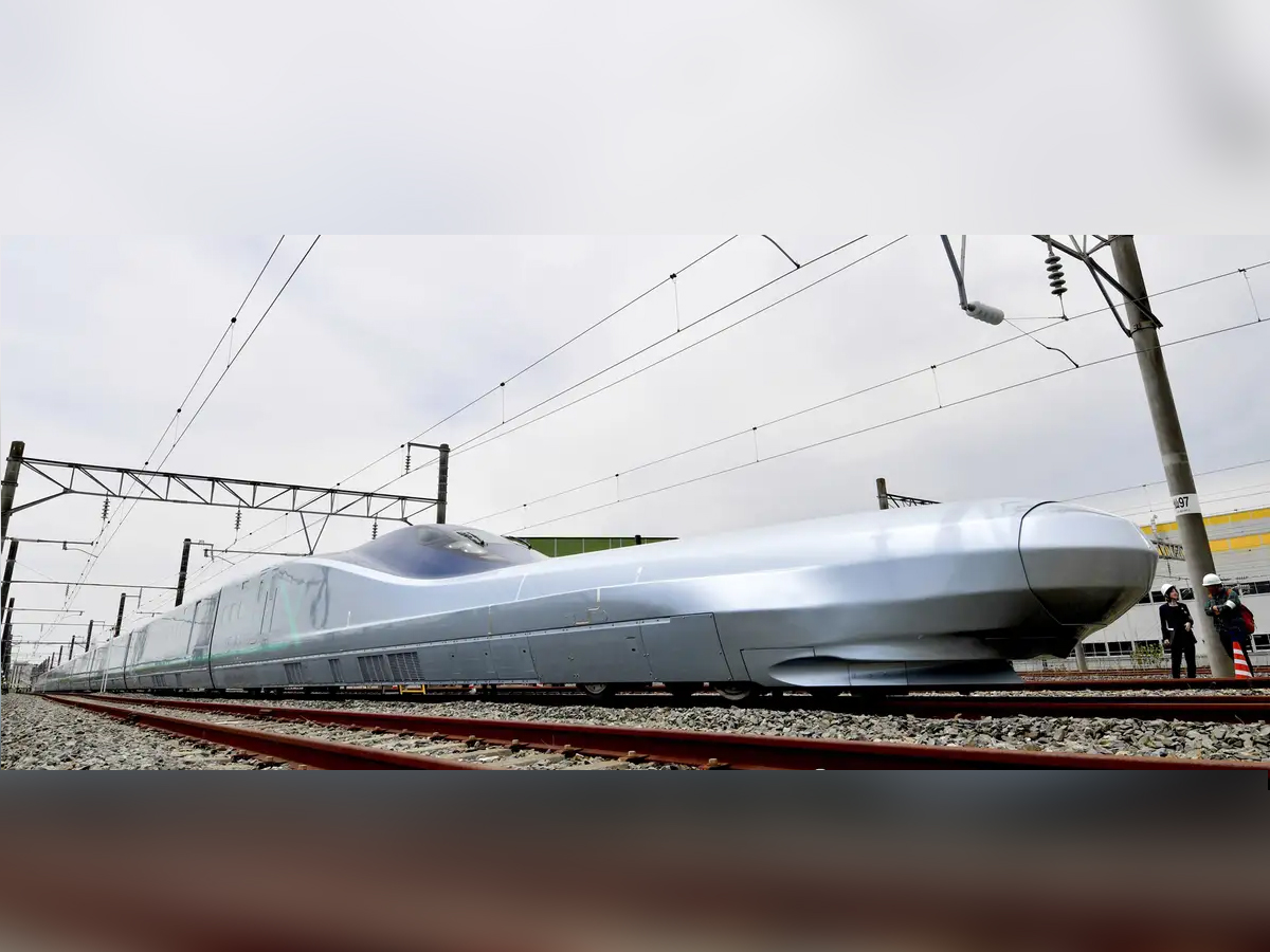 Untold Story of Shinkansen: Speed, Safety & Secrets in Photos – Know All About Japan’s Bullet Train - Gallery Image