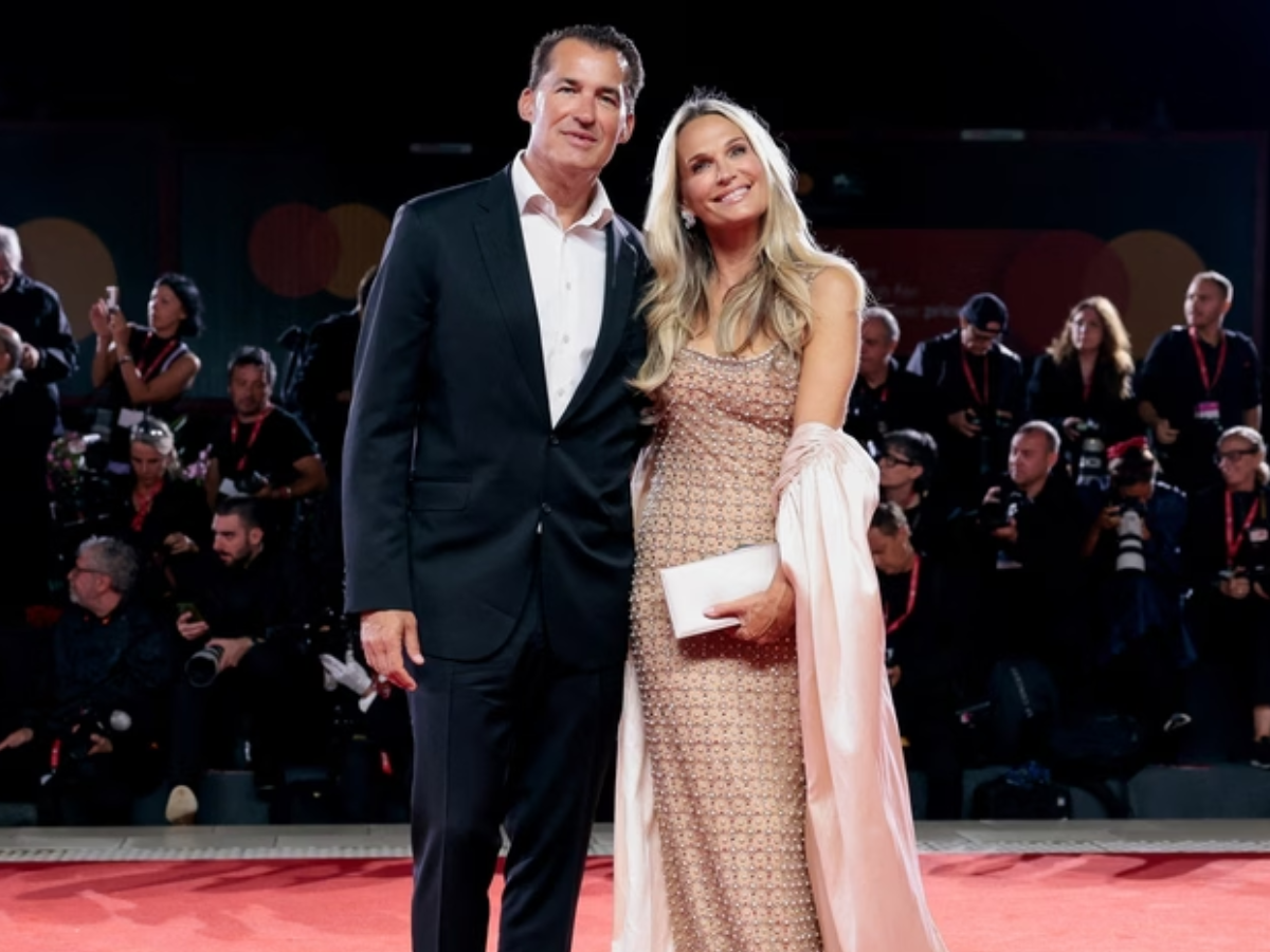 Scott Stuber and Molly Sims at Jay Kelly screening. - Photo Gallery