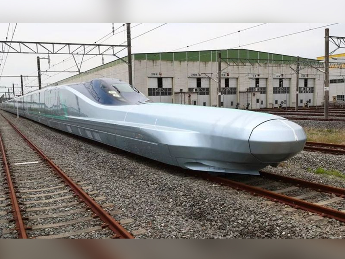 Untold Story of Shinkansen: Speed, Safety & Secrets in Photos – Know All About Japan’s Bullet Train - Gallery Image