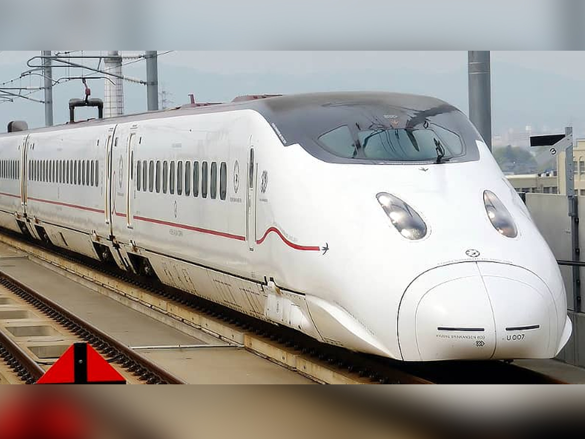 Untold Story of Shinkansen: Speed, Safety & Secrets in Photos – Know All About Japan’s Bullet Train - Gallery Image