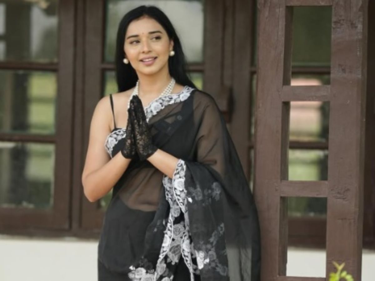 Bigg Boss 19: Tanya Mittal Enters With 800 Sarees, 3 for Each Day