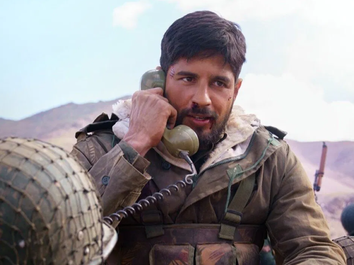 Bollywood Dreams Realized: Sidharth Malhotra’s Journey from Student of the Year to Param Sundari - Gallery Image