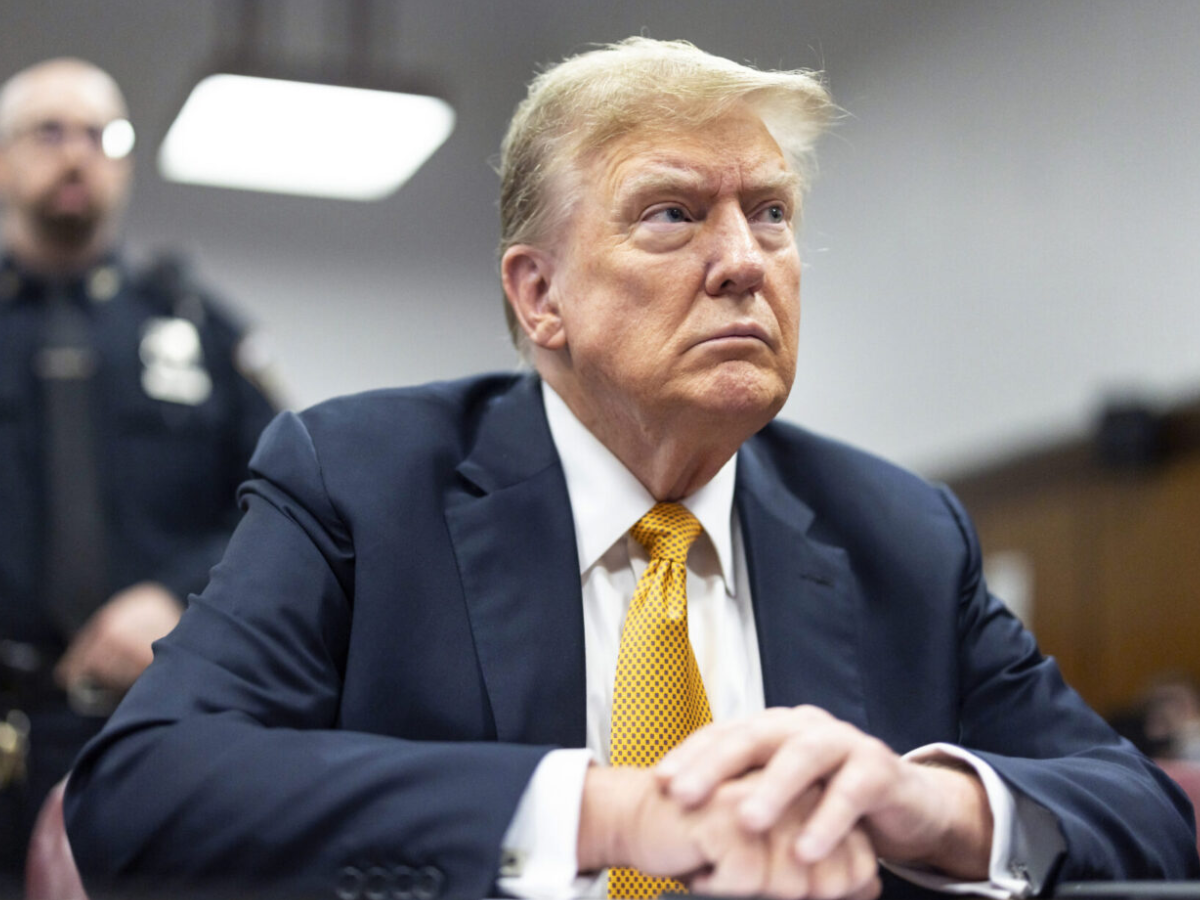 Trump Declares Tariff War on India Over Russian Oil Resale Profits