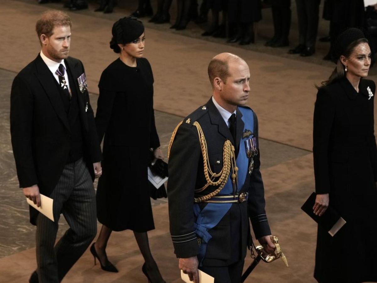 Prince Harry Urged to “Stick a Pin in His Ego” to Mend Royal Rift