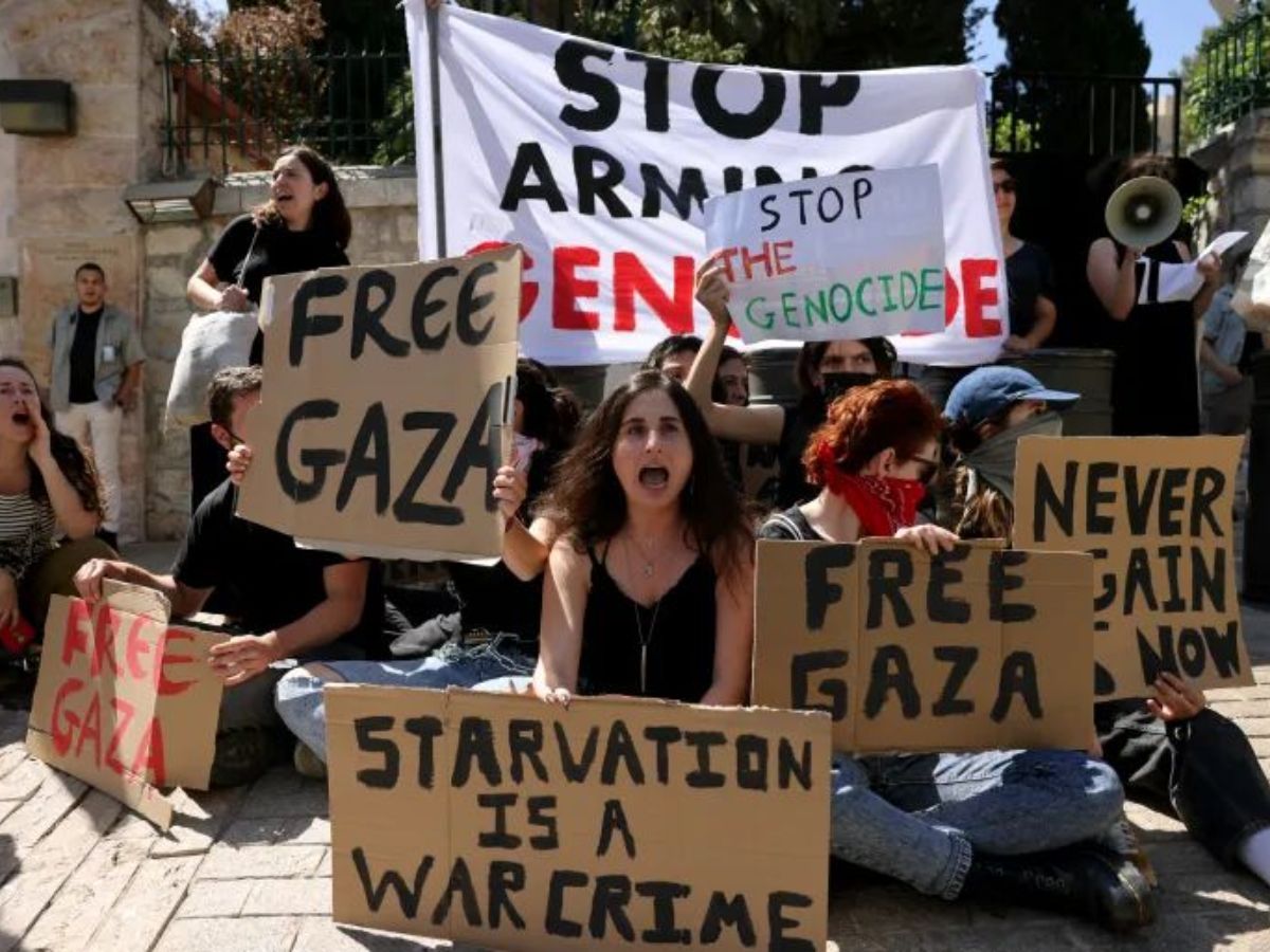 U.S. Freezes Gaza Visitor Visas Amid Political Firestorm and Security Fears