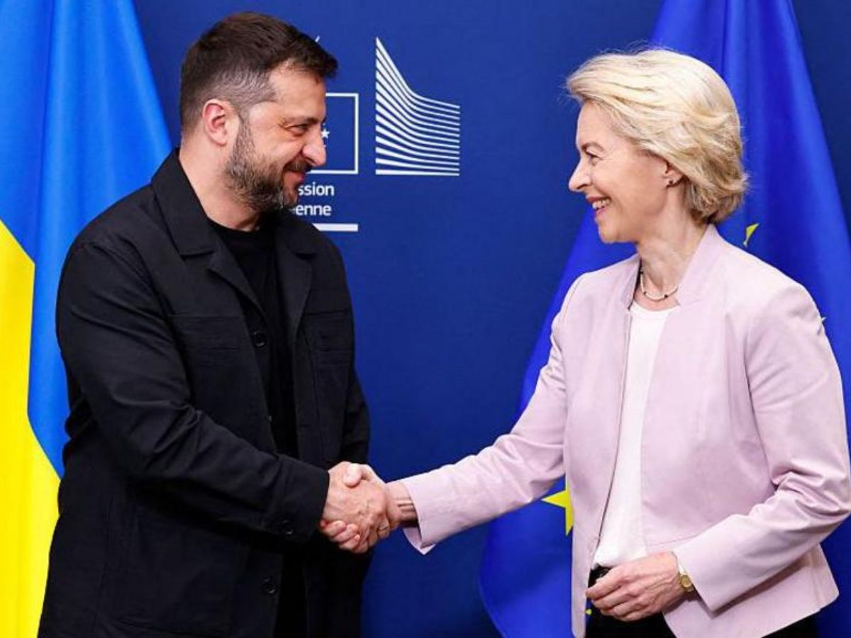 Zelensky Hails ‘Historic’ U.S. Security Guarantees Ahead of Trump Meeting