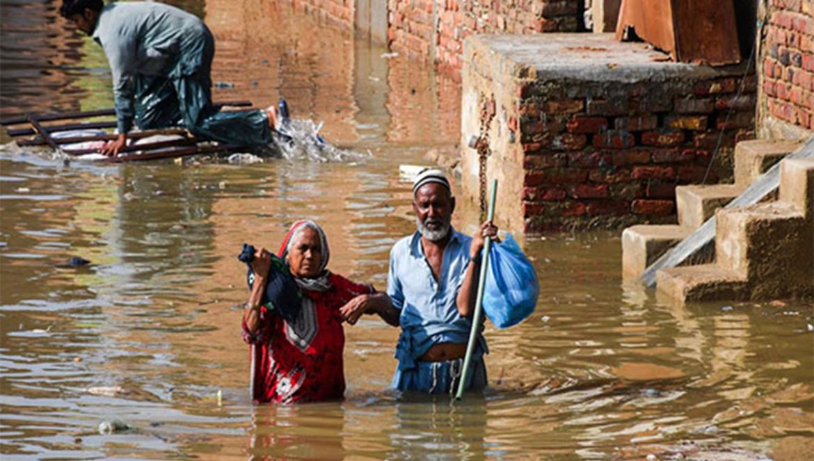 Pakistan: Climate experts warn neglect of waterways may worsen flood situation in Karachi